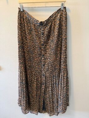 DR 2 Pleated Button up Skirt